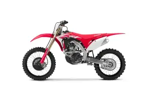 Honda CRF 250 ile koni - moc silnika i porównanie modeli