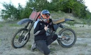 Honda CR 500 ile koni? Odkryj moc silnika i jego osiągi