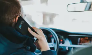 Jak połączyć telefon z samochodem przez Bluetooth Toyota Avensis T27 bez problemów