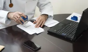 Przedłużenie prawa jazdy: jaki lekarz jest niezbędny do badania?
