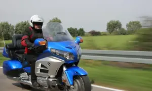 Honda Gold Wing czy warto kupić? Odkryj plusy i minusy motocykla