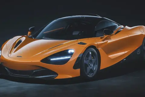 Pomarańczowy McLaren 720S, marzenie wielu kierowców. Sprawdź, jaka jest jego mclaren 720s cena i możliwości.