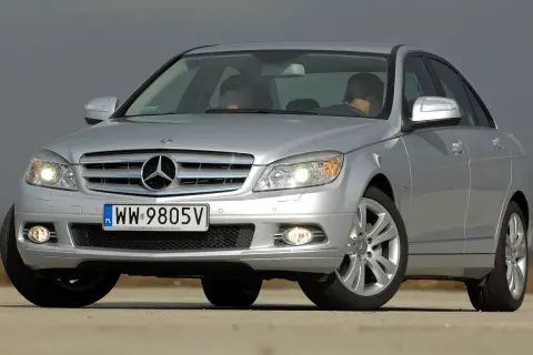 Mercedes W204 jaki silnik - wybierz najlepszy silnik dla siebie