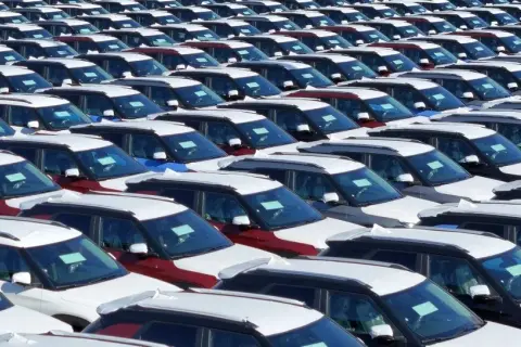 Ile trwa produkcja samochodu Toyota? Czas oczekiwania na modele i konfiguracje