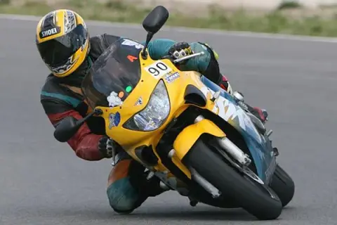 Honda CBR 600 F4 - Ile ma koni? Odkryj maksymalną moc motocykla