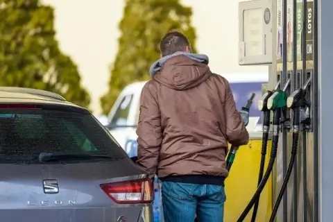 Ile kosztuje paliwo diesel w Polsce? Sprawdź aktualne ceny i oszczędzaj.