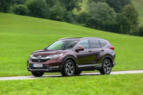 Ile kosztuje nowa Honda CR-V? Sprawdź ceny i opcje wariantów