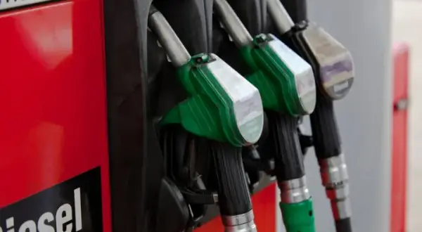 95 to benzyna czy diesel - co wybrać dla lepszej wydajności?