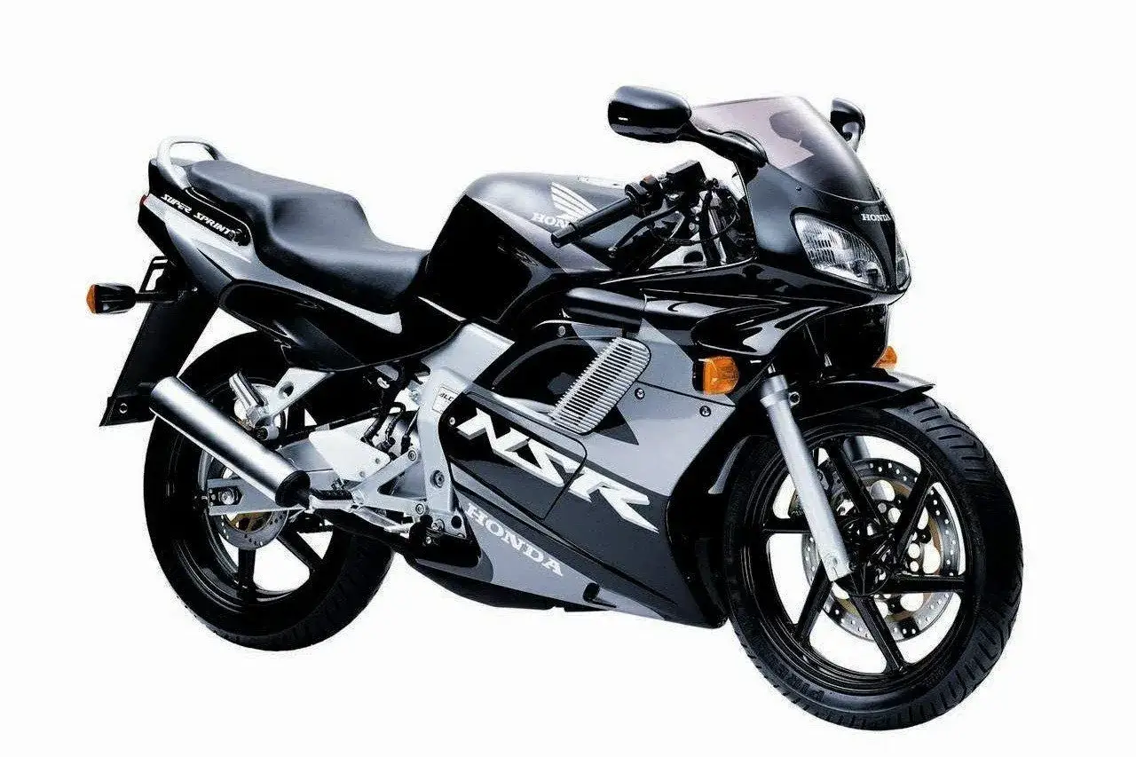 Zdjęcie Ile pali honda nsr 125? Sprawdź, jak styl jazdy wpływa na spalanie