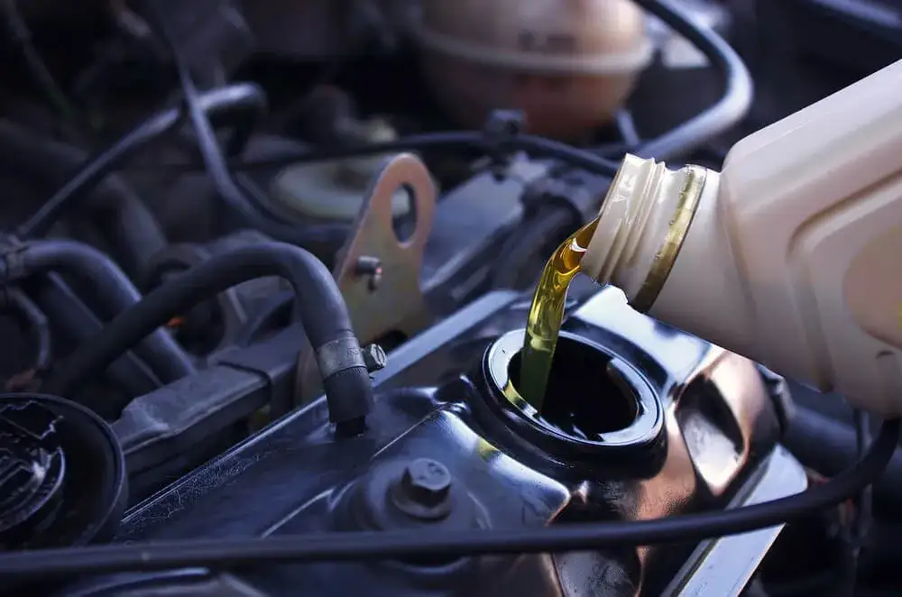 Zdjęcie Jaki olej zaleca Honda, aby uniknąć problemów z silnikiem?