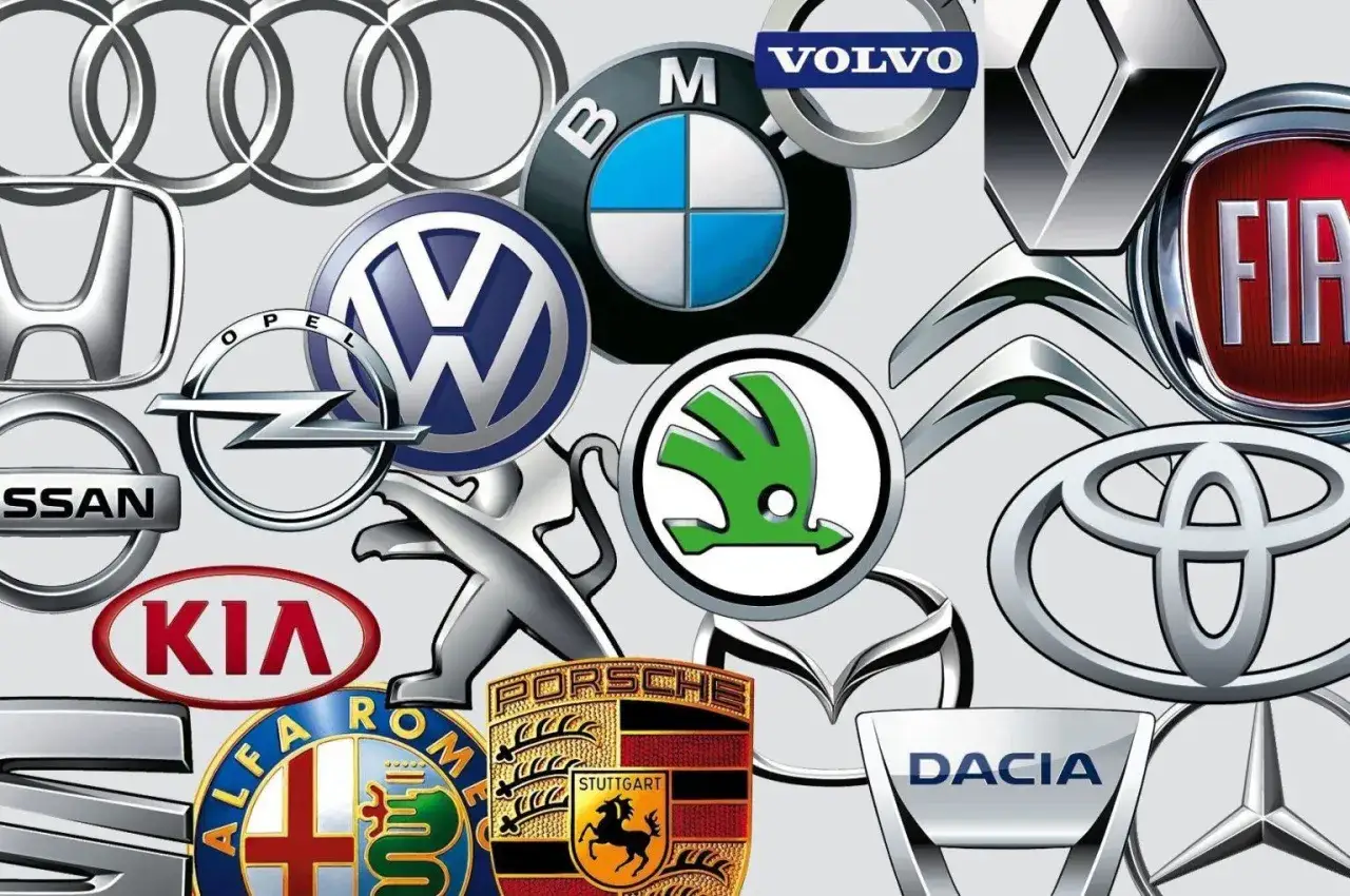 Kolekcja logotypów znanych marek samochodów: Audi, BMW, Volvo, Renault, Fiat, Citroen, Toyota, Dacia, Mazda, Peugeot, Skoda, Volkswagen, Opel, Honda, Nissan, Kia, Alfa Romeo, Porsche.