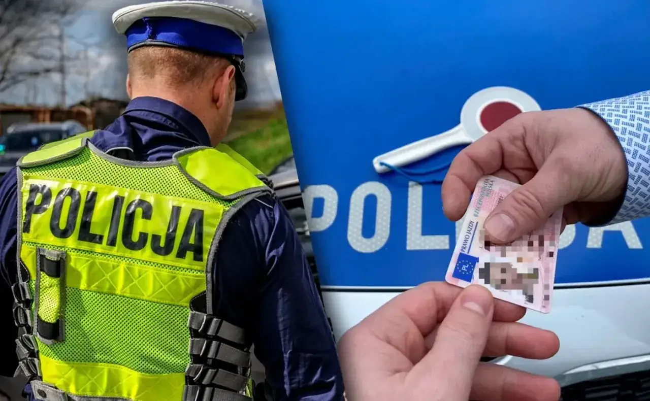 Policjant w kamizelce odblaskowej i kierowca przekazujący prawo jazdy. Taryfikator mandatów czeka na kierowców.