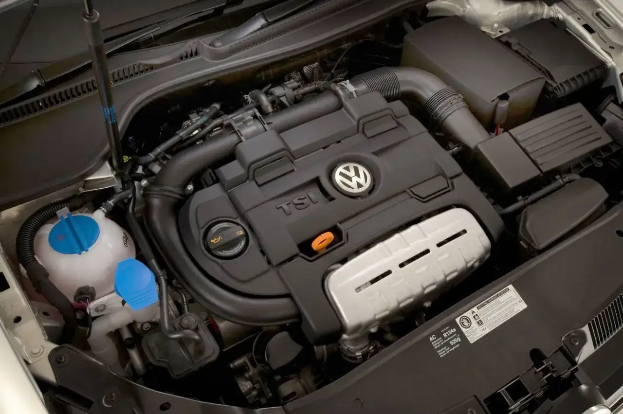 Zdjęcie VW Scirocco jaki silnik - porównanie opcji silnikowych i ich wydajności