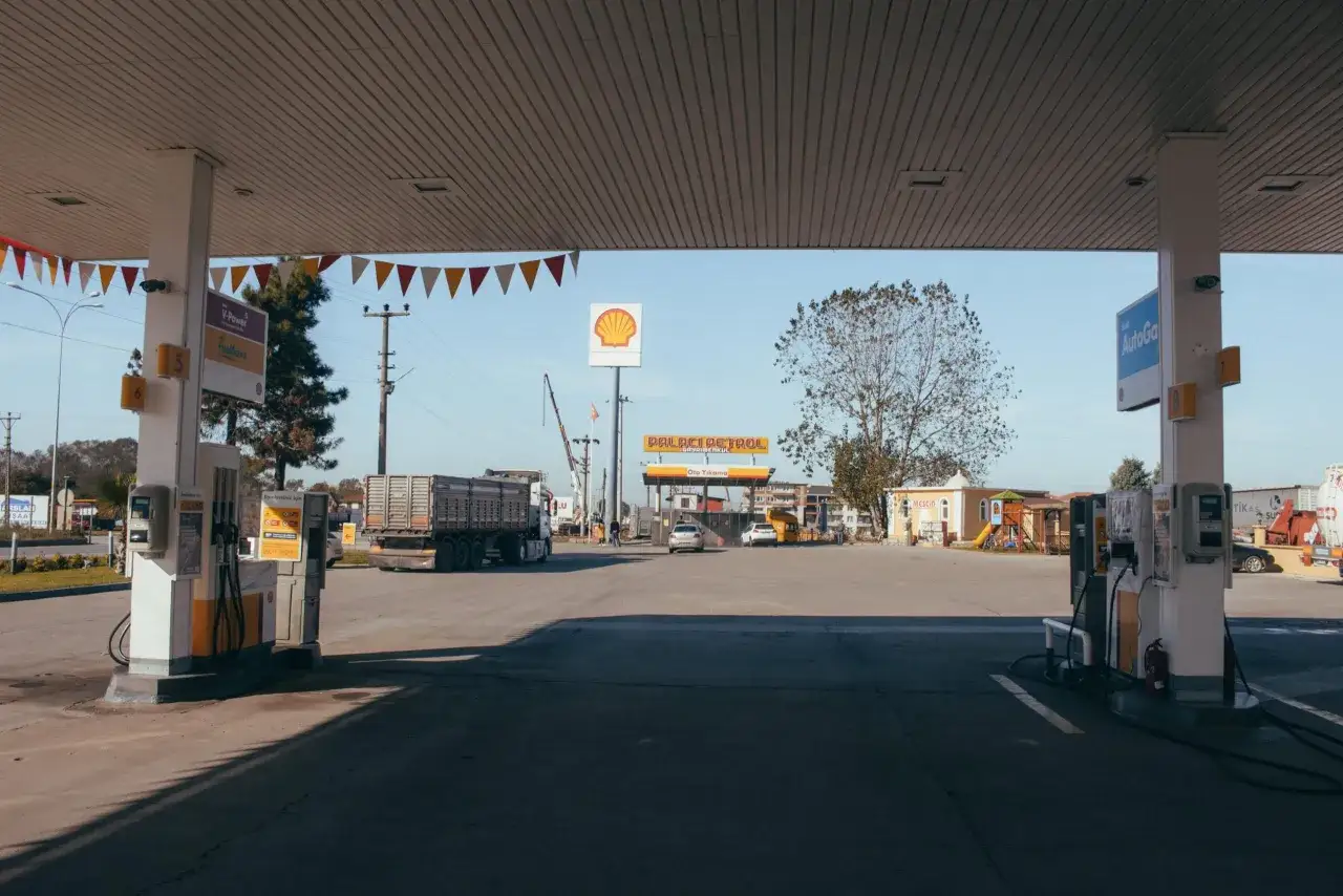 Zdjęcie Co lepsze: diesel czy benzyna? Porównanie kosztów i wydajności