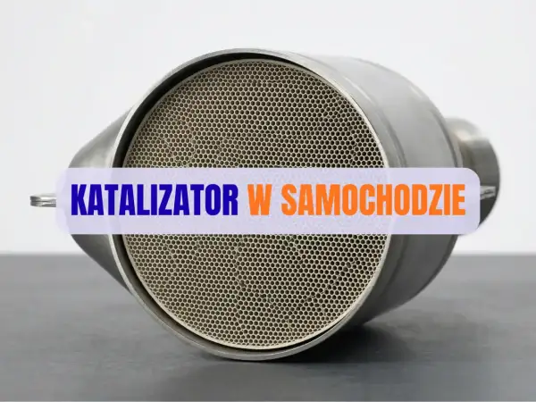Nowy katalizator p0420, kluczowy element układu wydechowego samochodu, z widocznym wnętrzem o strukturze plastra miodu.