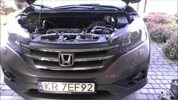 Jaki akumulator do hondy CR-V 2.0 benzyna? Oto najlepsze opcje i porady